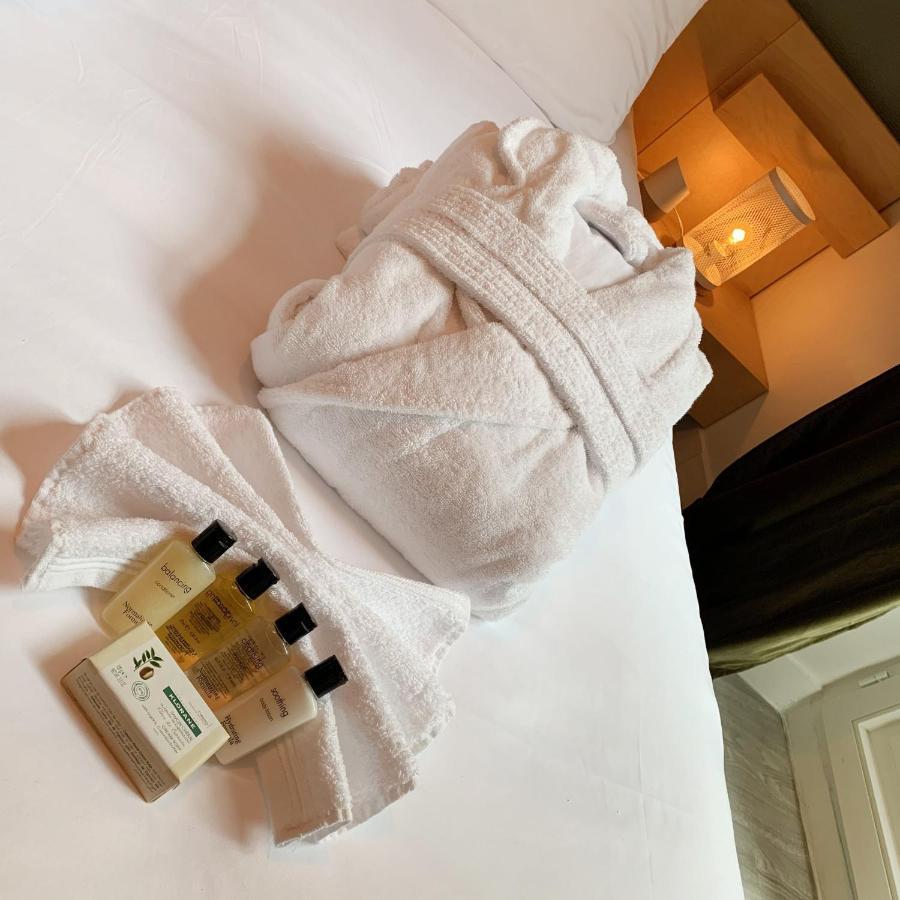 Suite Cosy Flat - Hyper-Centre Avec Sauna Privatif 상리스 외부 사진